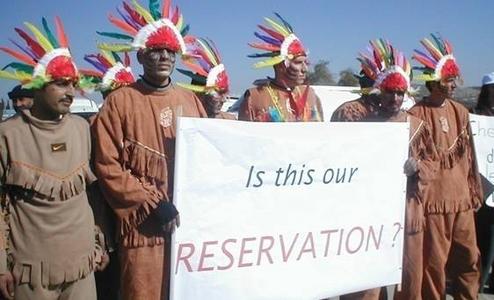 Kreative Demo am Checkpoint