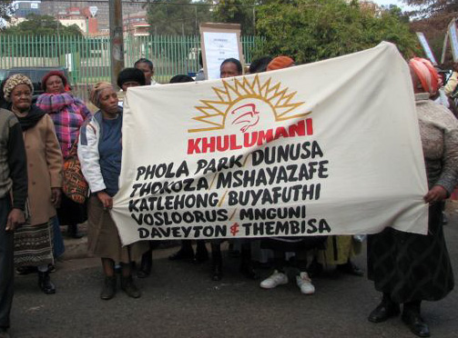 Aktivisten der medico-Partnerorganisation Khulumani demonstrieren gegen Fremdenfeindlichkeit in Johannesburg am 24.05.2008
Fotos: picspol (flickr.com)
Fotos: picspol (flickr.com)