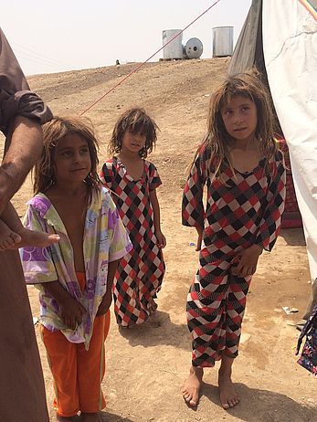 Die Kudish Health Foundation versorgt auch irakische Flüchtlinge im "Camp Kurdistan" nahe Khanquin. Das letzte Lager vor der Front.