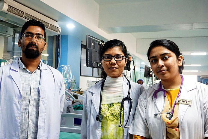 Centro de diálisis de la organización cooperante de medico Gonoshasthaya Kendra en Dhaka, Bangladesh.