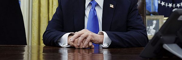 Elon Musk und Donald Trump im Oval Office of the White House, Washington DC, Februar 2025. 