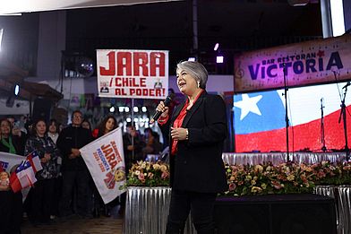 Auf einer Wahlkampfveranstaltung von Jeannette Jara.