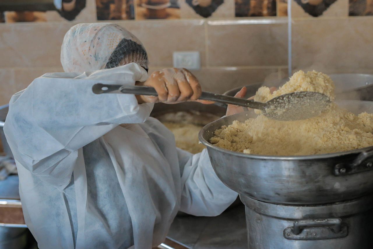 Leitartikel über Gaza (Bomben und Lebensmittelpakete)