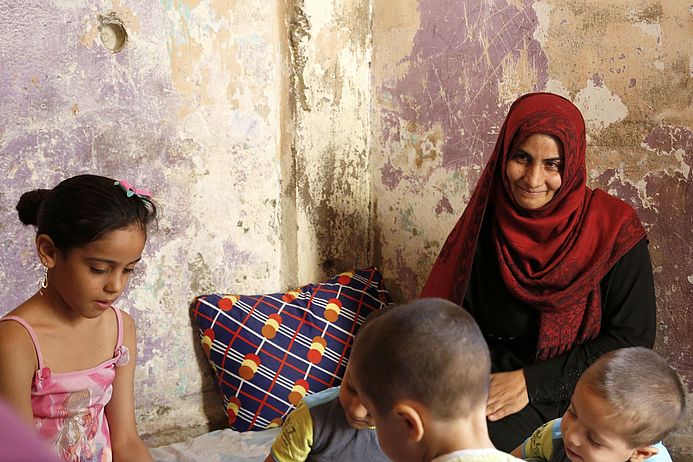 In Beirut gestrandet: Mit ihren Fotos erzählt die Syrerin Haifa al-Eid vom Leben im Exil. (Foto: Holger Priedemuth)