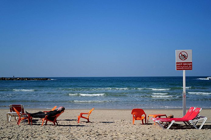 Am Strand von Tel Aviv.