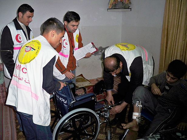 Hilfe für Verwundete