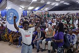 Migrationsaktivist David Yambio auf dem Weltsozialforum in Cotonou/Benin. 