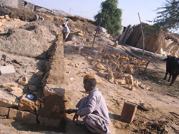 SLRC: Wiederaufbau in Thatta