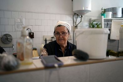 Mitarbeiterin einer Großküche in Charkow