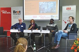Auf dem Fachtag in Berlin kamen NGO-Vertreterinnen und -Vertreter aus Deutschland, der Türkei, West- und Ostafrika zusammen.