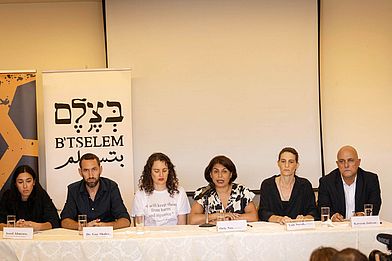 Vertreter:innen der  zwei großen israelischen Menschenrechtsorganisationen B’Tselem und medico-Partner Physicians for Human Rights