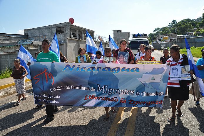 Maria Eugenia Barrera und andere Angehörige aus Nicaragua. Foto: Klaus Ehringfeld