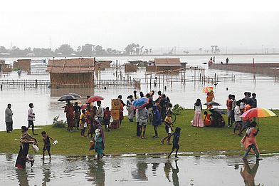 Nachhaltigkeit versucht, den Klimawandel abzuwenden. Resilienz, die Folgen überlebbar zu machen. Düstere Aussichten für Bangladesch. (Foto: Reuters)