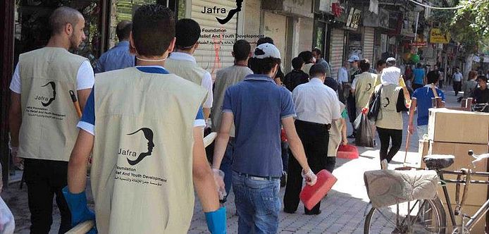 Clean-Up-Aktion der palästinensischen Jafra Foundation im Flüchtlingslager Yarmuk (Damaskus)