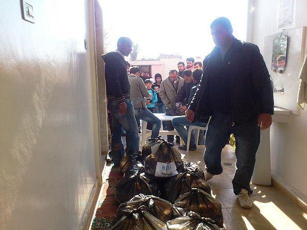 Lebensmittelverteilung des Hêwî-Bürgerkomitees