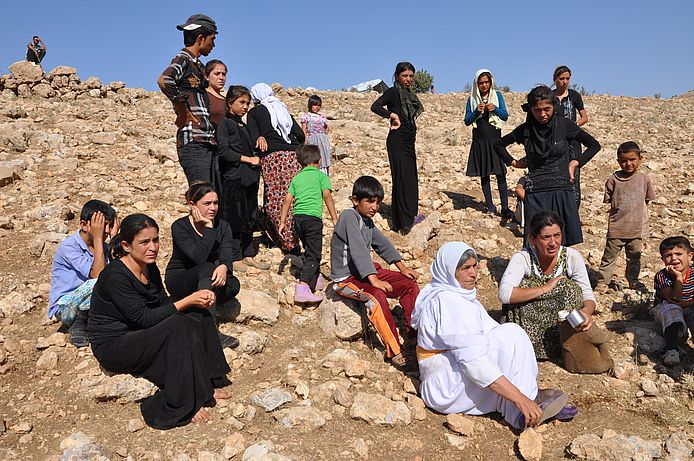 ... unter den Flüchtlingen sind auch viele Kinder.