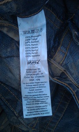 Jeans der KiK-Marke Okay gefunden nach dem Brand