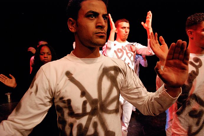 Premierenaufführung von "Fragments of Palestine" im Freiheitstheater in Jenin