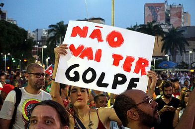 „Es wird keinen Putsch geben!“. Demonstration in Rio de Janeiro. (Foto: medico)
