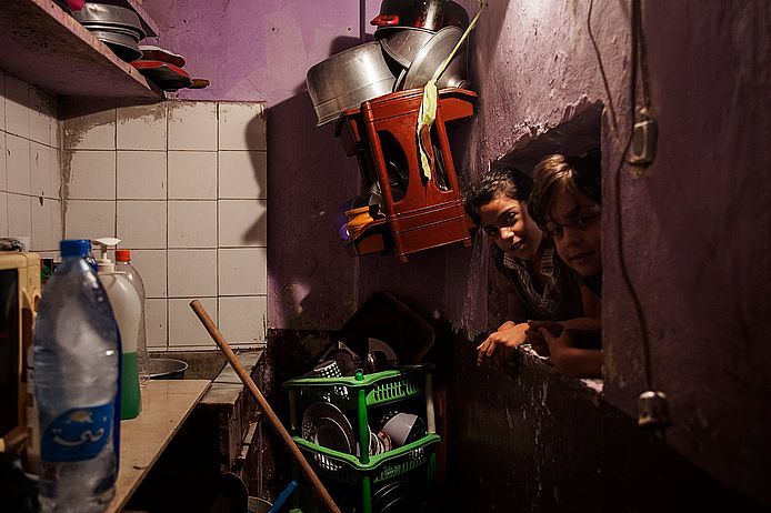 In spite of these terrible living conditions we are stuck in, my children are filled with happiness. Burj el Barajneh, Libanon (Foto: Haifa/Jungleye)